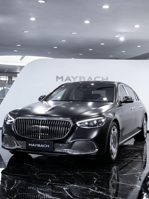 东莞万江区天耀福企业管理咨询岚图汽车的售后服务让用户无忧出行，迈巴赫未来的豪华车趋势