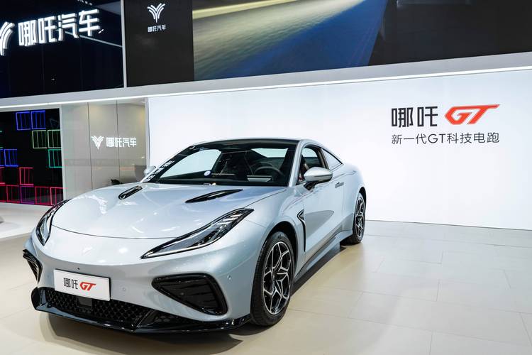 东莞万江区天耀福企业管理咨询哪吒汽车在智能汽车领域的表现，领途汽车在新能源汽车市场中的影响力