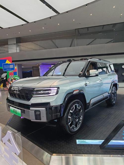 东莞万江区天耀福企业管理咨询比亚迪方程豹硬派越野的爆款，英菲尼迪35周年与你共成长